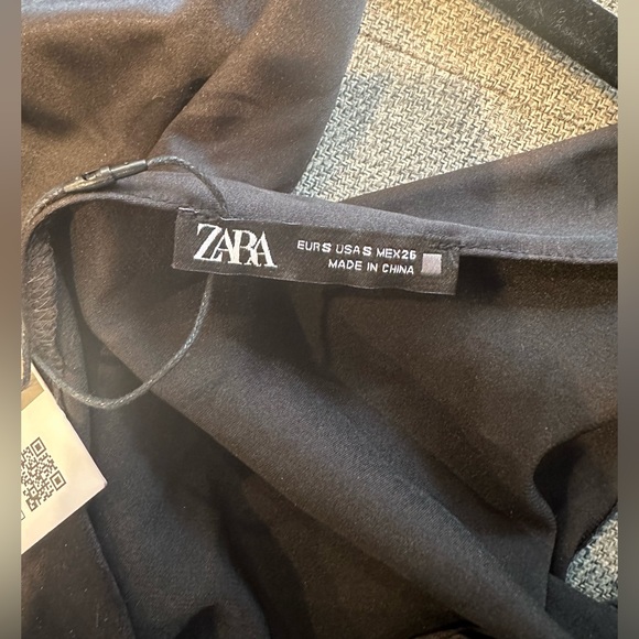 Zara Bodysuit in Black - Picture 8 of 8